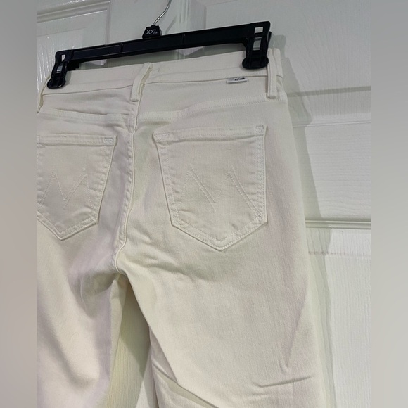 Mother The Rascal Crop Fray Jeans In Cream Puffs Size 25 Casual Trendy Preppy - Picture 11 of 15